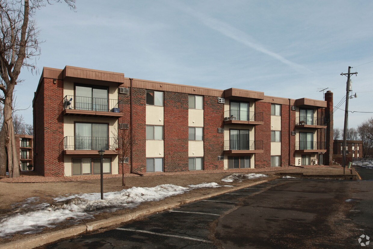 Northumberland Apartments Apartments in Minneapolis, MN