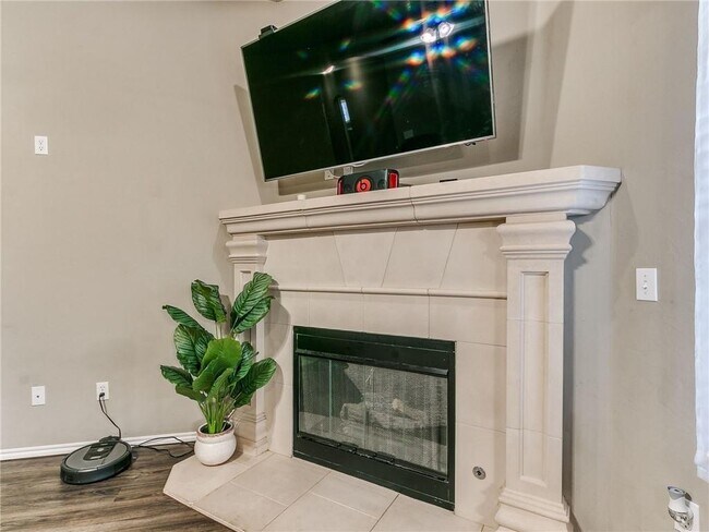 Foto del edificio - 517 Apple Tree Ln