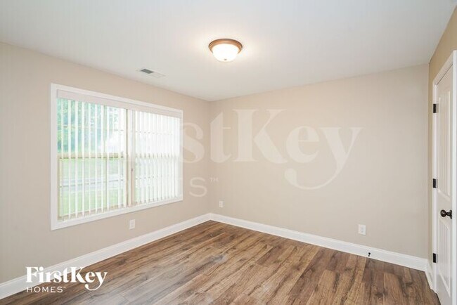 Foto del edificio - 1301 Shaughnessy Rd