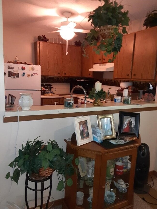 Kitchen - 51486 Breezy Hill Rd