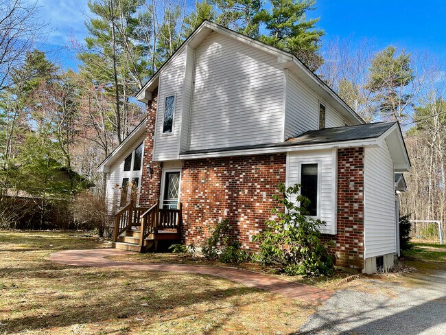 Exterior - 72 Woodland Rd