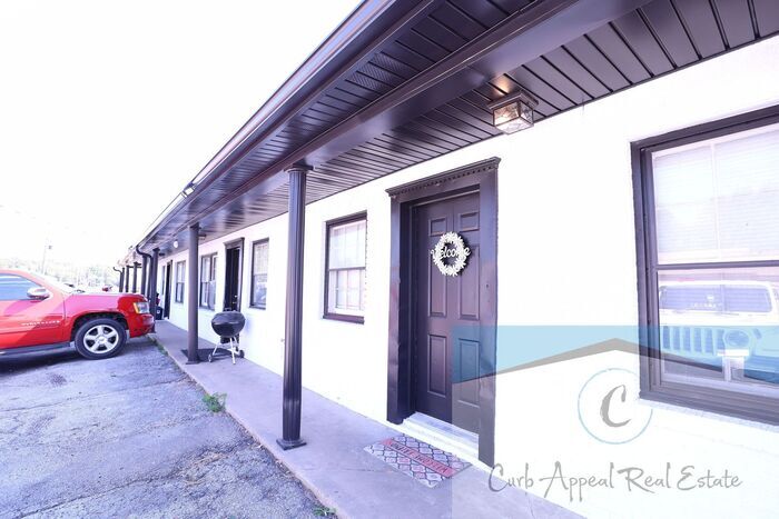 Foto principal - 4303 Aggie Rd
