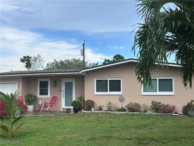 Foto del edificio - 720 El Dorado Pkwy E