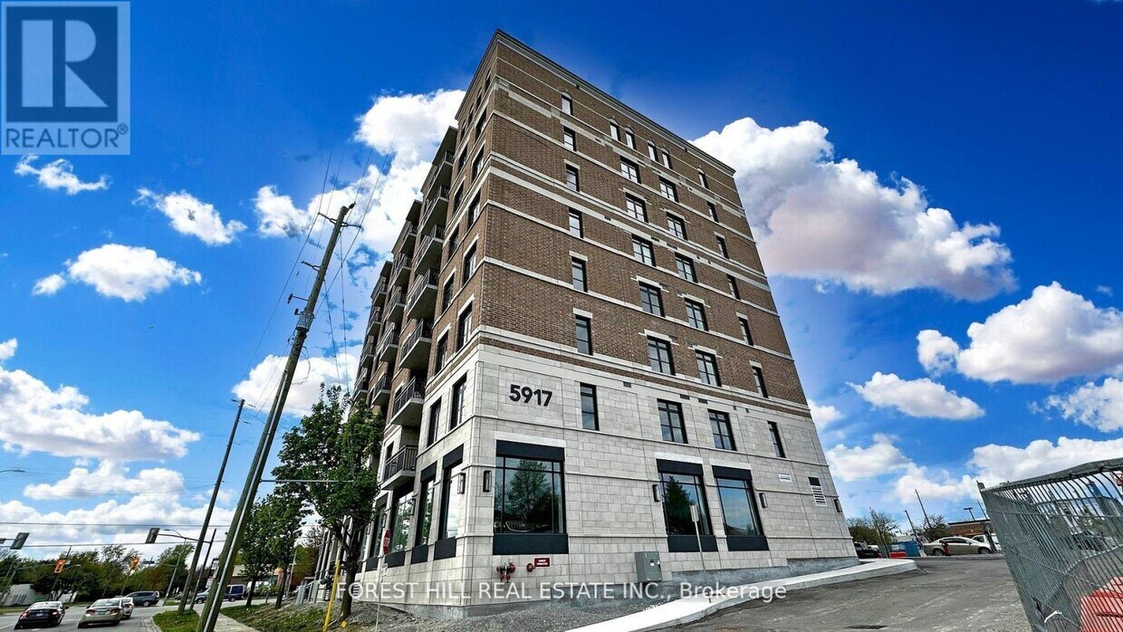 Photo principale - 5917-5917 Main St
