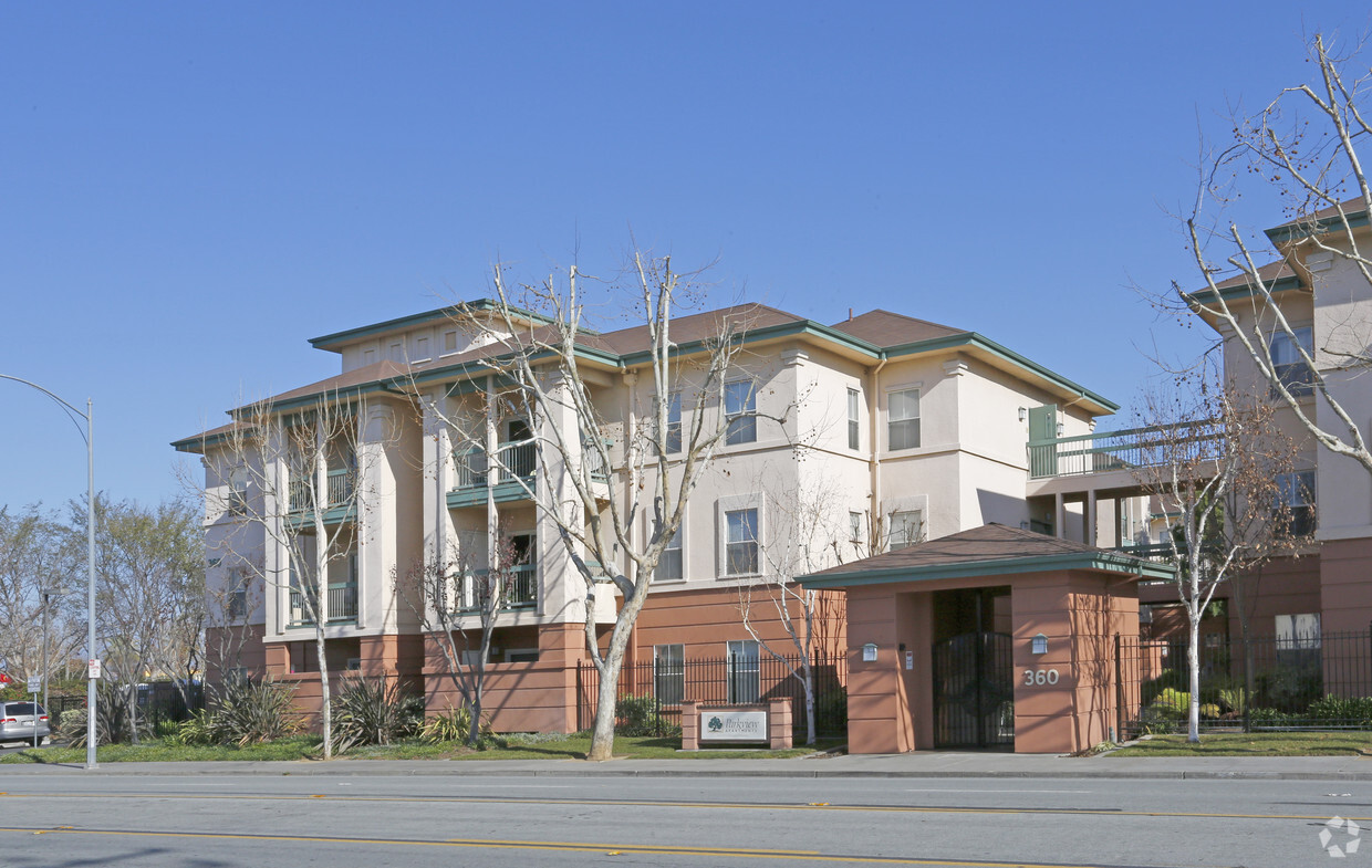 Building Photo - Parkview Apartments