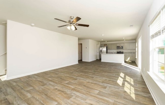 Building Photo - 503 Jack Pine St