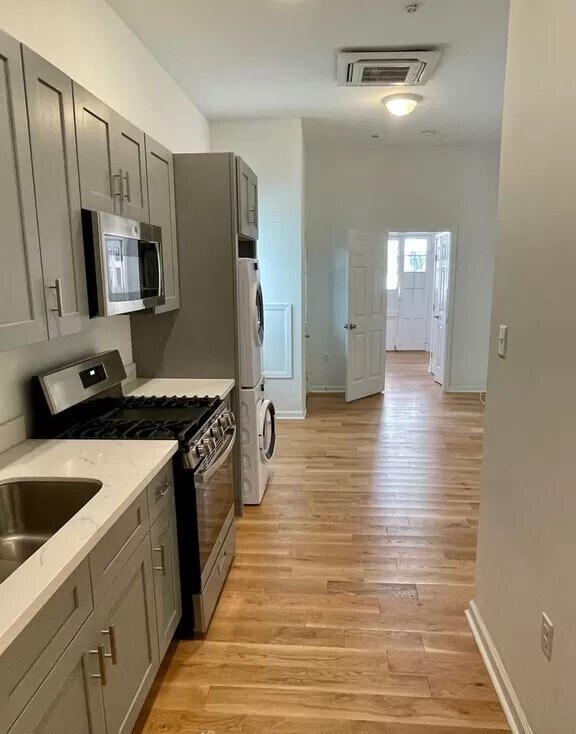 Foto del edificio - 2320 Burgundy St