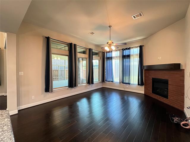 Foto del edificio - 4959 Gleneagle Dr