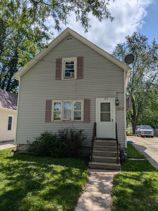 Building Photo - 1262 Lawe St