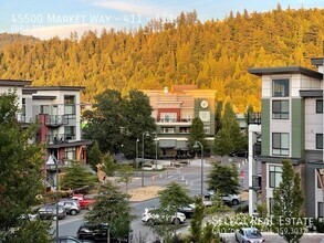 Building Photo - 45500 Market Way