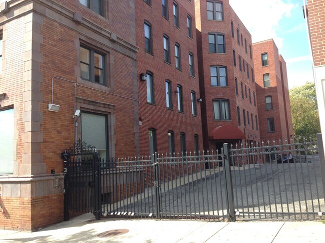Residential Entrance - 1763 Columbia Rd NW
