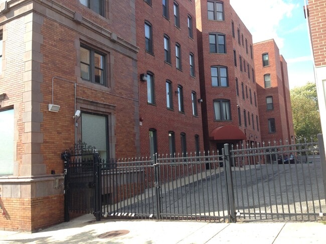 Residential Entrance - 1763 Columbia Rd NW