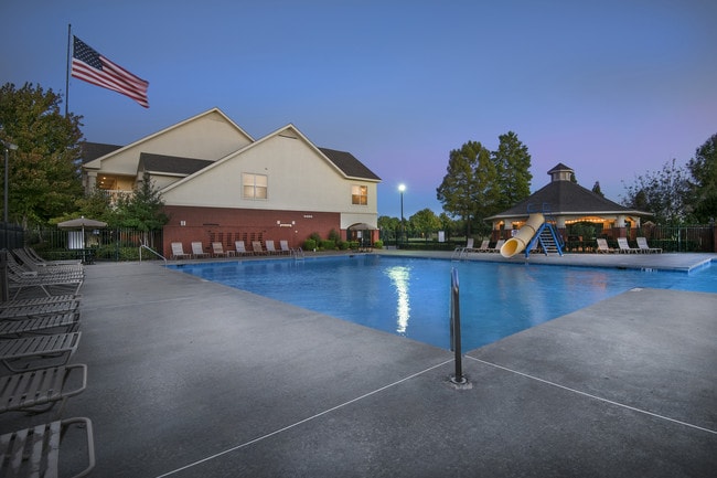 Pool - Links at Springdale I/II