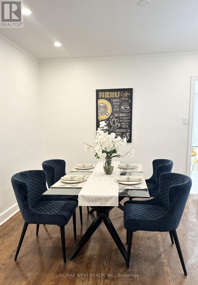 Photo du bâtiment - 416 The Kingsway