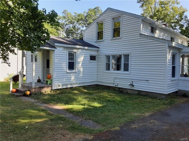 Back of house - 109 Lake St