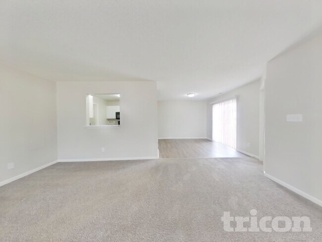 Foto del edificio - 5034 Rocky Forge Dr