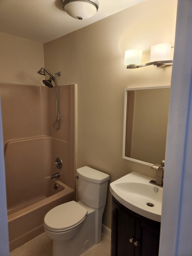 Building Photo - 295 Gemini Dr