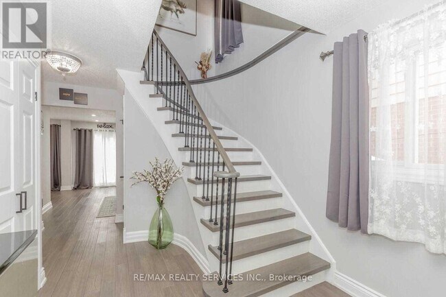 Photo du bâtiment - 89 Martindale Crescent