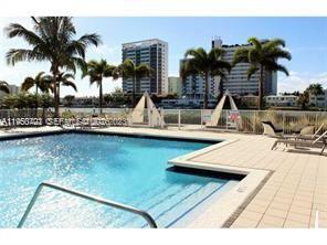 Foto del edificio - 7928 East Dr