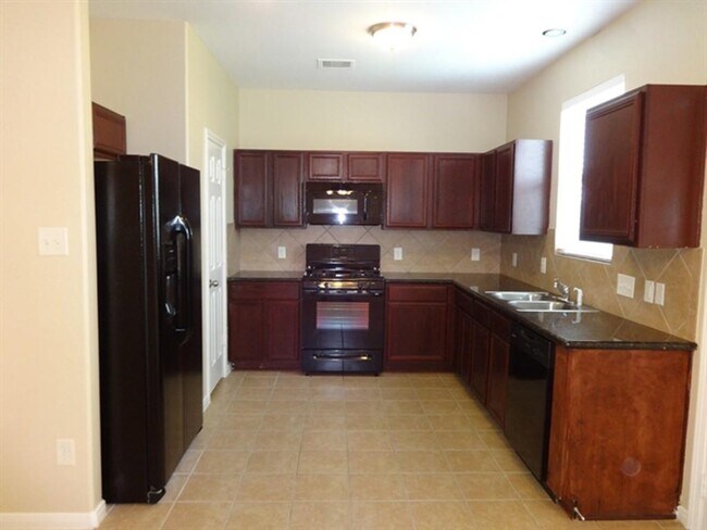 Building Photo - 19511 Aventine Plantation Dr
