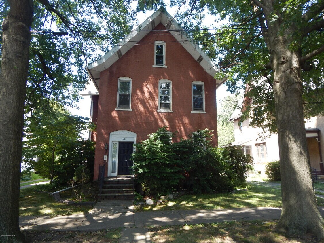 Primary Photo - 168 S Maple Ave
