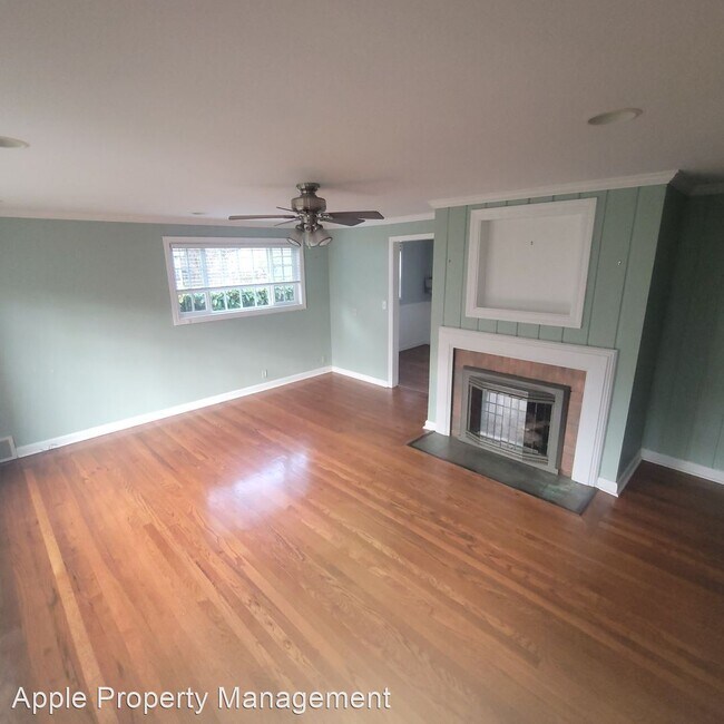 Building Photo - 2 br, 1 bath House - 3828 35th Ave W