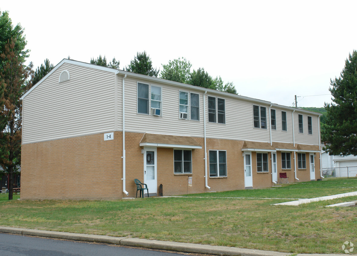 Building Photo - New Street Apartments