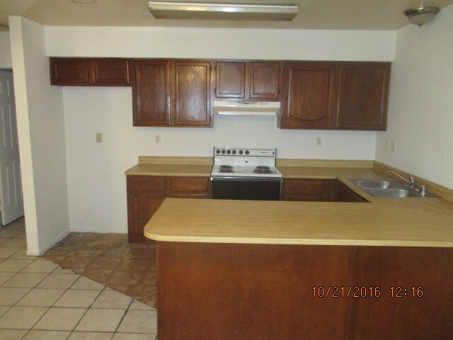 Building Photo - 817 Mantis Way
