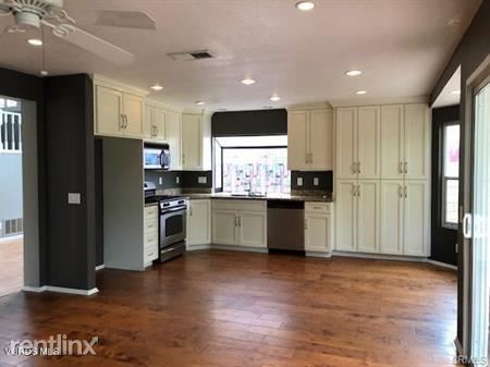 Building Photo - 3 br, 2 bath House - 615 Overlook Rd