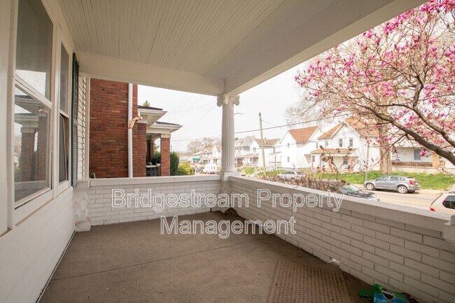 Foto del edificio - 1104 Huffman Ave