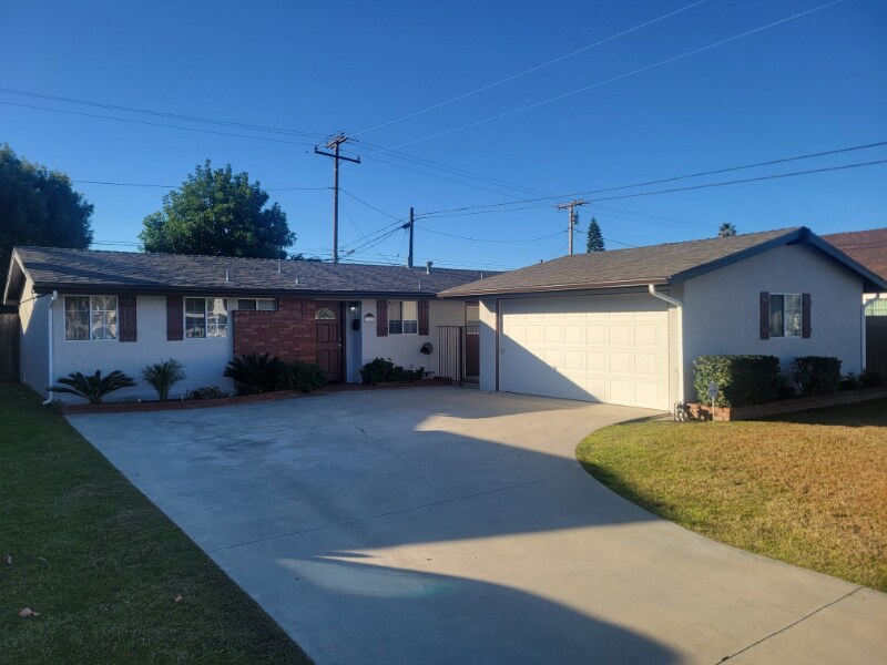 Primary Photo - 1182 W Grovecenter St