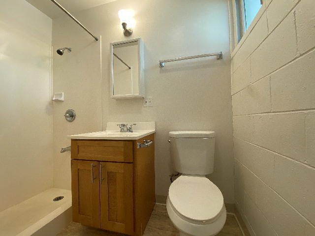 Foto del edificio - 1555 Wilder Ave