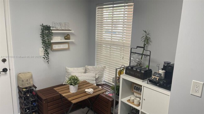 Foto del edificio - 10138  Royal Palm Blvd  401-4 Coral Spring...