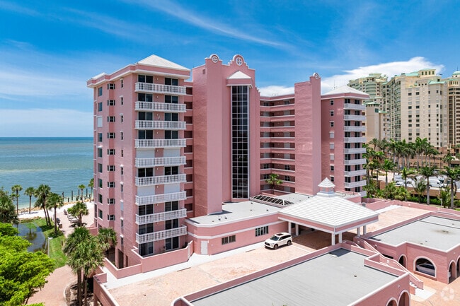 Plantation Condominium