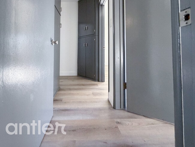 Foto del edificio - 4033 Palmwood Dr