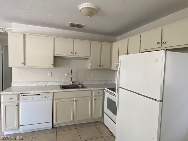 Foto del edificio - 4436-4438 Mariner Rd