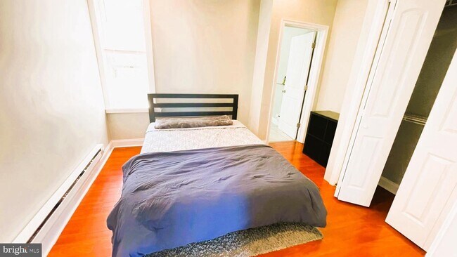 Building Photo - 4262 Manayunk Ave