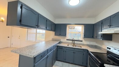 Building Photo - 1239 Glen Haven Dr