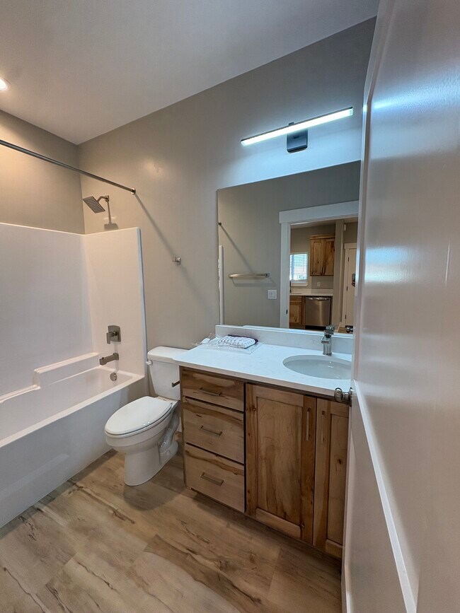 Foto del edificio - Ririe Apartment unit 7