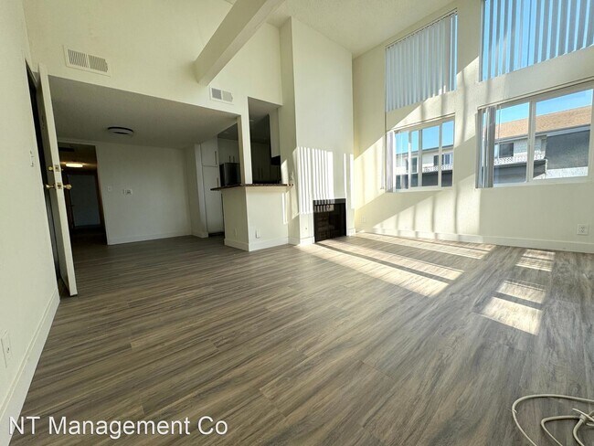 Foto del edificio - 2 br, 2 bath Apartment - 3722 Canfield Ave...