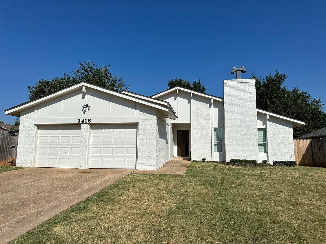 3416 Meadow Ln, Edmond, OK 73013 House Rental in Edmond, OK