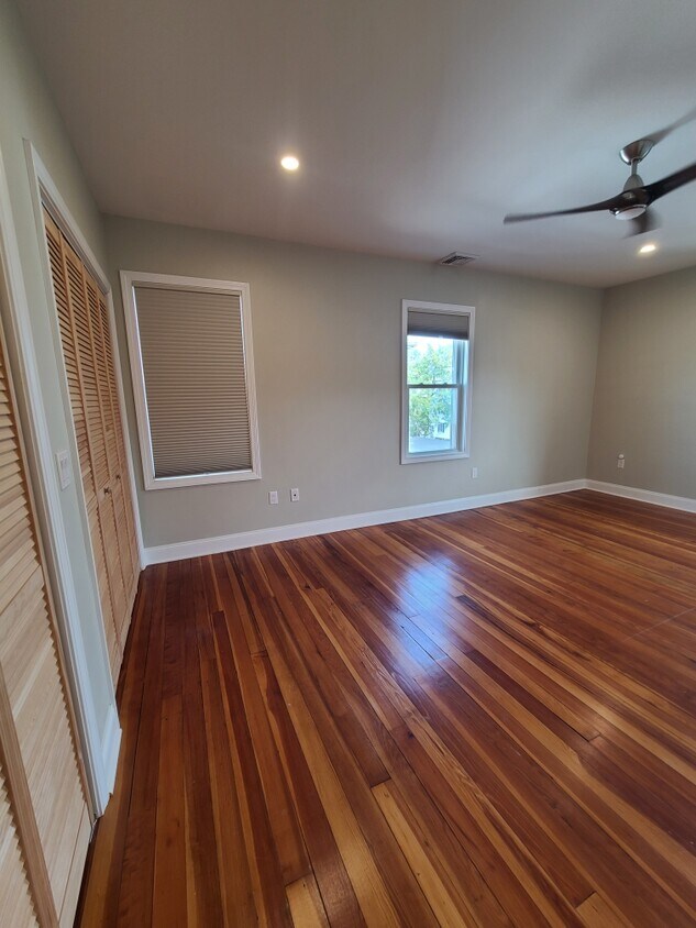 506 Hunt St Unit Floor 3, Central Falls, RI 02863 Apartments in Central Falls, RI