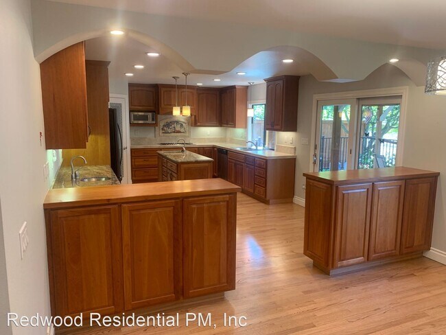 Building Photo - 3 br, 2 bath House - 4812 Foxglove Court