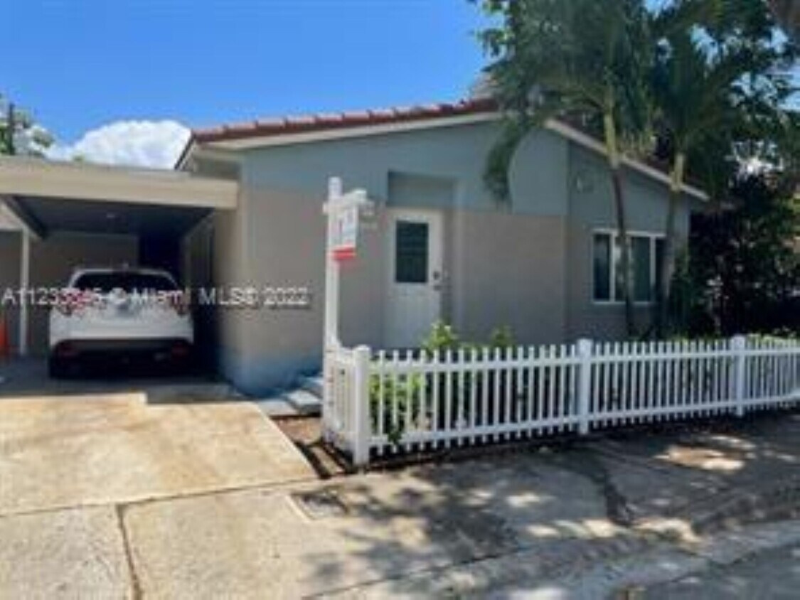 Foto principal - 2804 N Ocean Blvd