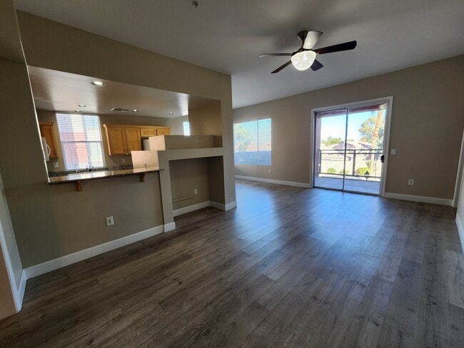 Building Photo - Cozy Park Ave Condo for Rent
