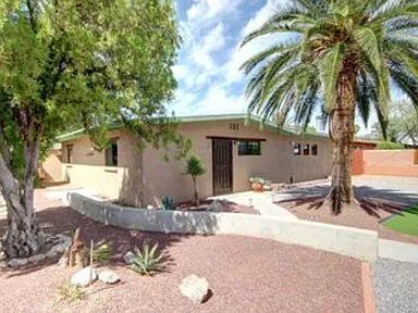 Foto del edificio - 1227 N Sonoita Ave