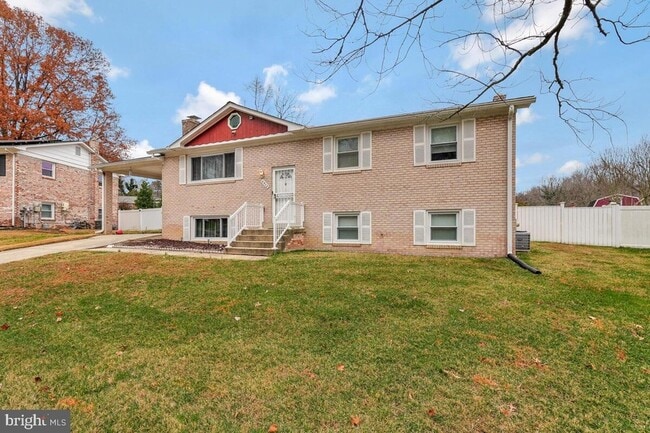 Building Photo - 6912 Eilerson St