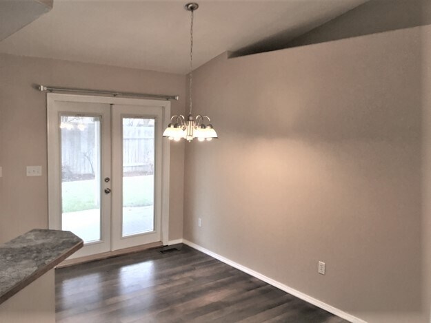 Building Photo - 10621 W Hazelwood Drive