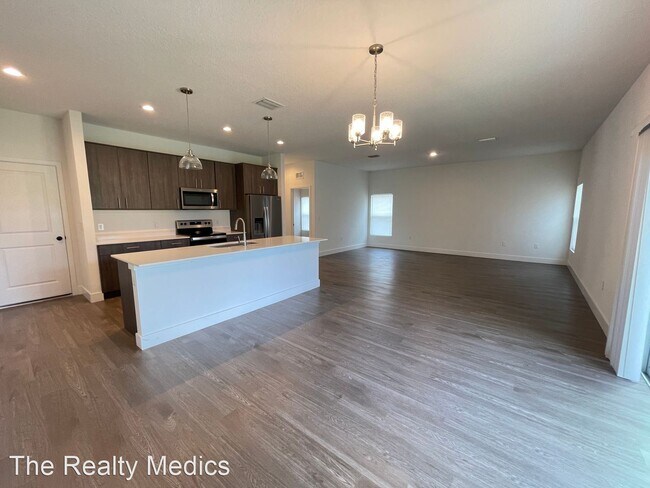 Foto del edificio - 4 br, 2 bath House - 571 Dixon Rd NW