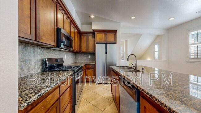 Foto del edificio - 4053 Calloway Dr